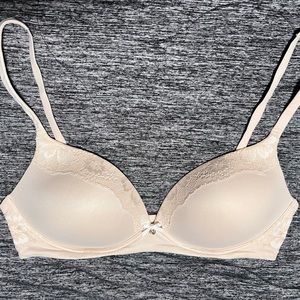 Victoria’s Secret Wireless 36D Body by Victoria.